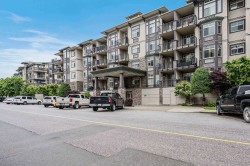 412-45893 Chesterfield Avenue Chilliwack, BC V2P 1M5