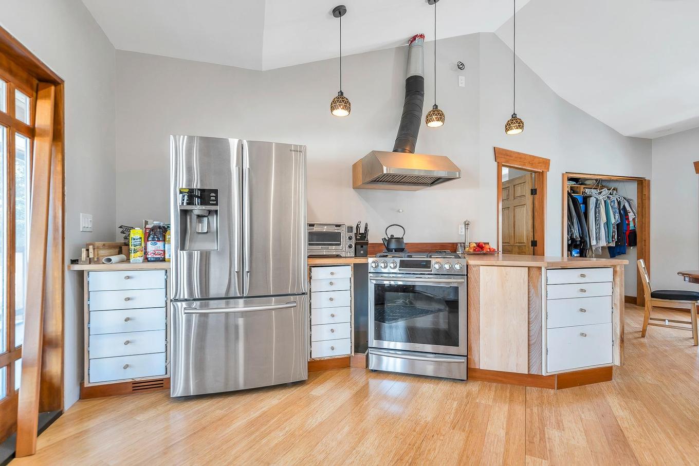 857 Bradner Road, Abbotsford, BC