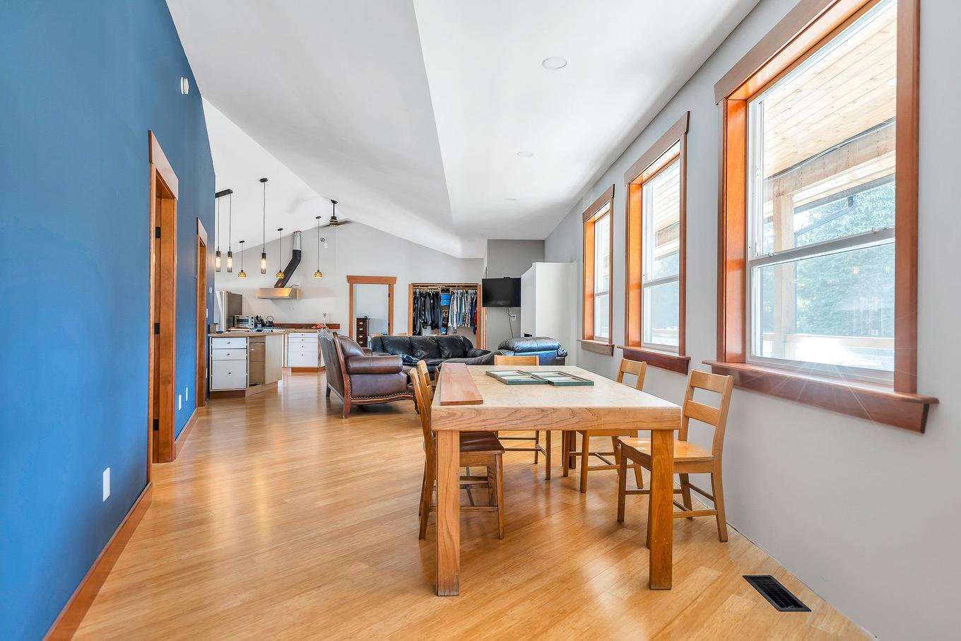 857 Bradner Road, Abbotsford, BC