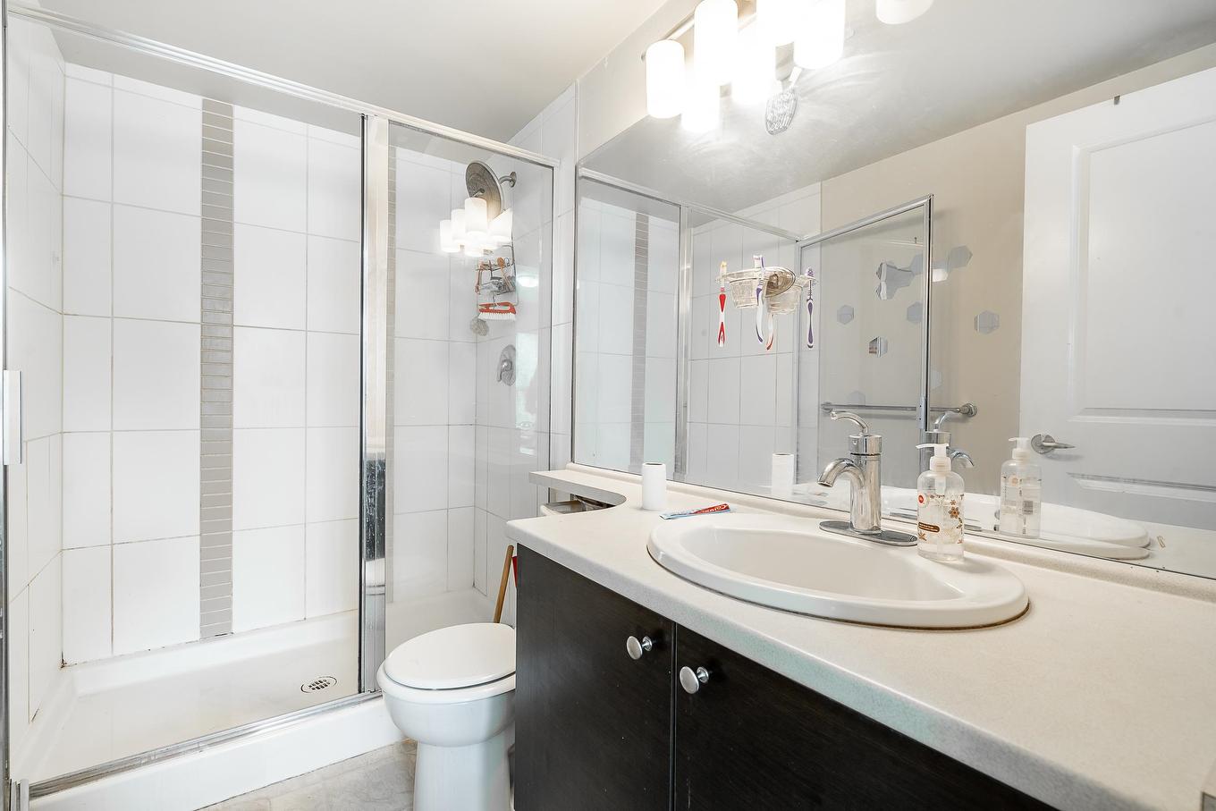 204-18755 68 Avenue, Surrey, BC