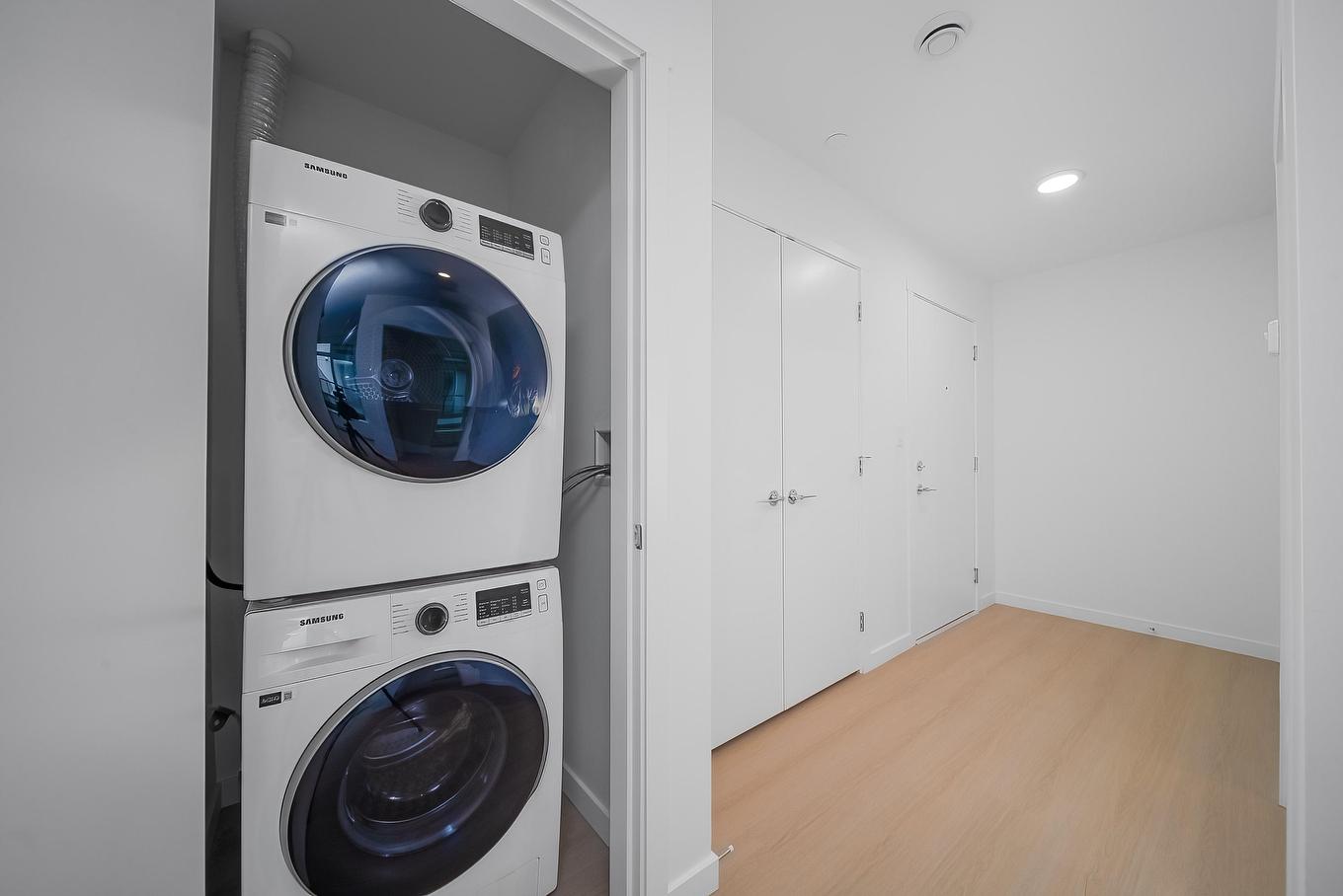 520-13968 Laurel Drive, Surrey, BC