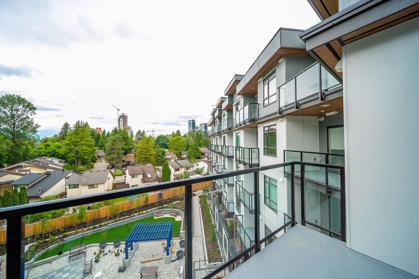 520-13968 Laurel Drive, Surrey, BC