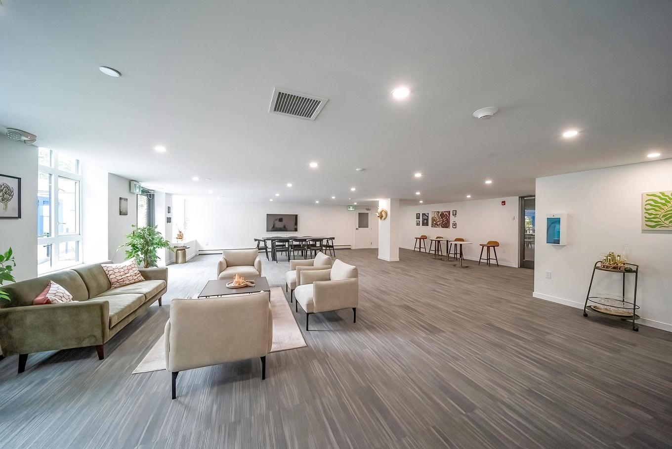 520-13968 Laurel Drive, Surrey, BC