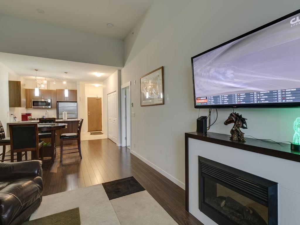 404-2943 Nelson Place, Abbotsford, BC