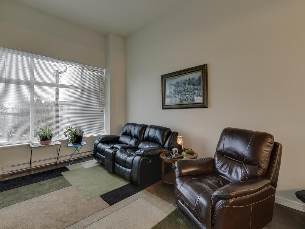 404-2943 Nelson Place, Abbotsford, BC