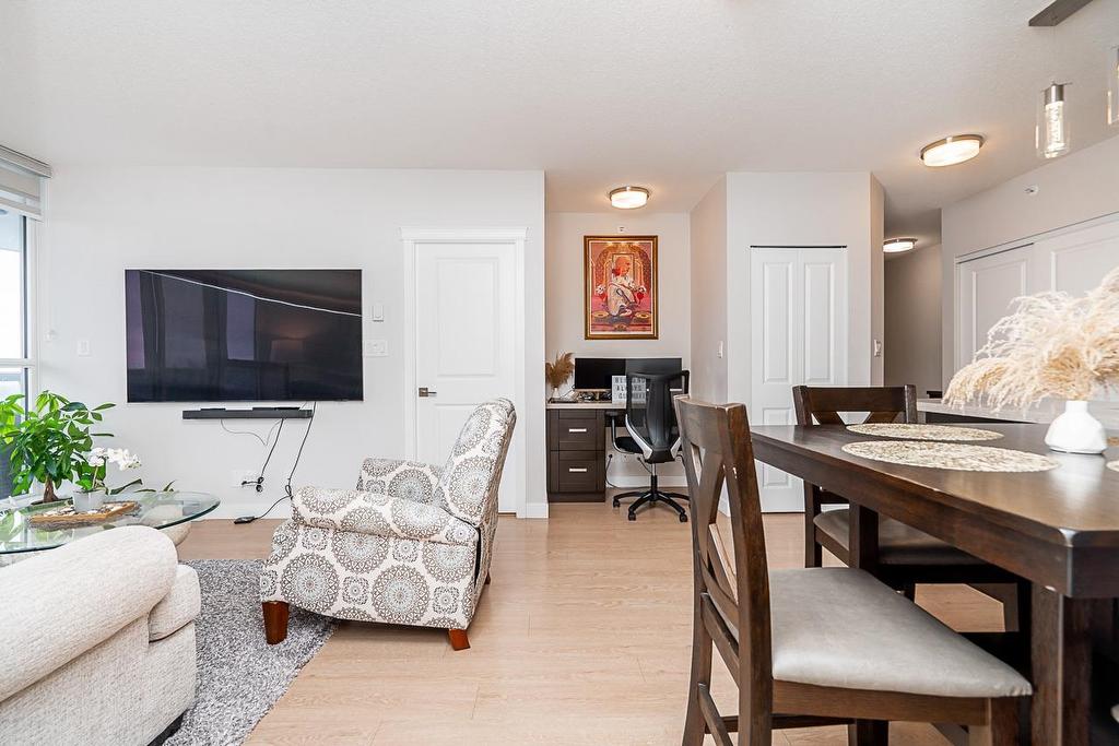 2207-11967 80 Avenue, Delta, BC