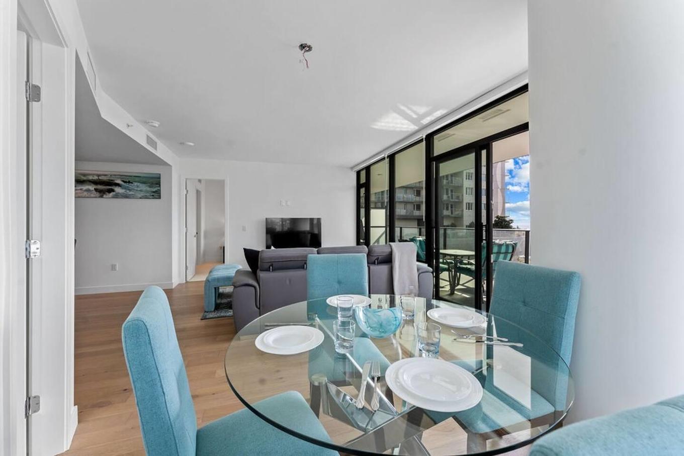 508-1588 Johnston Road, White Rock, BC