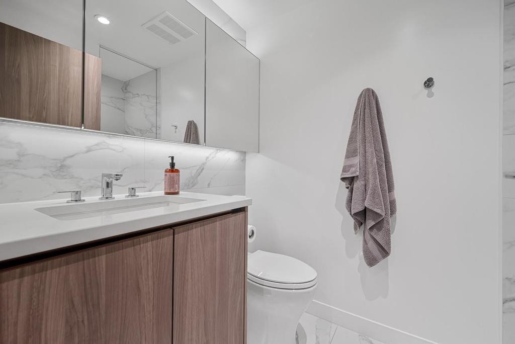 3004-9887 Whalley Boulevard, Surrey, BC