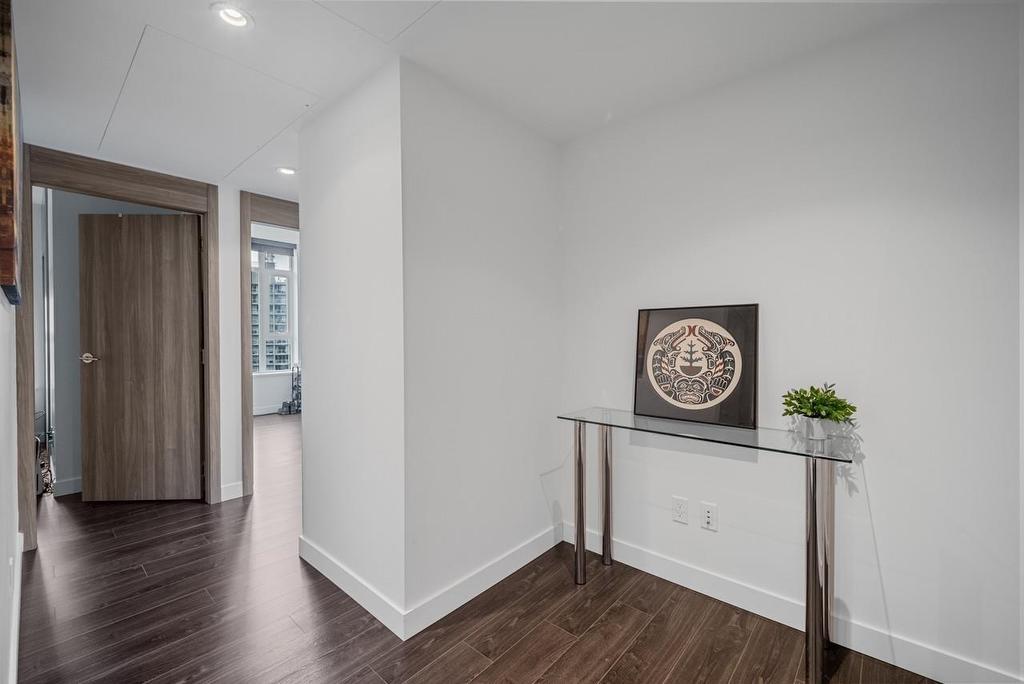 3004-9887 Whalley Boulevard, Surrey, BC