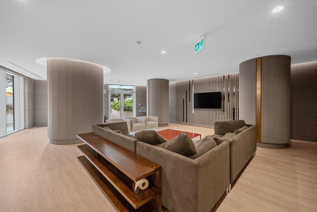 3004-9887 Whalley Boulevard, Surrey, BC