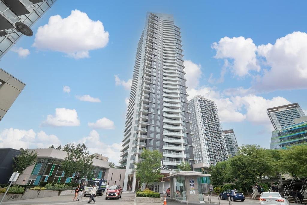 3004-9887 Whalley Boulevard, Surrey, BC