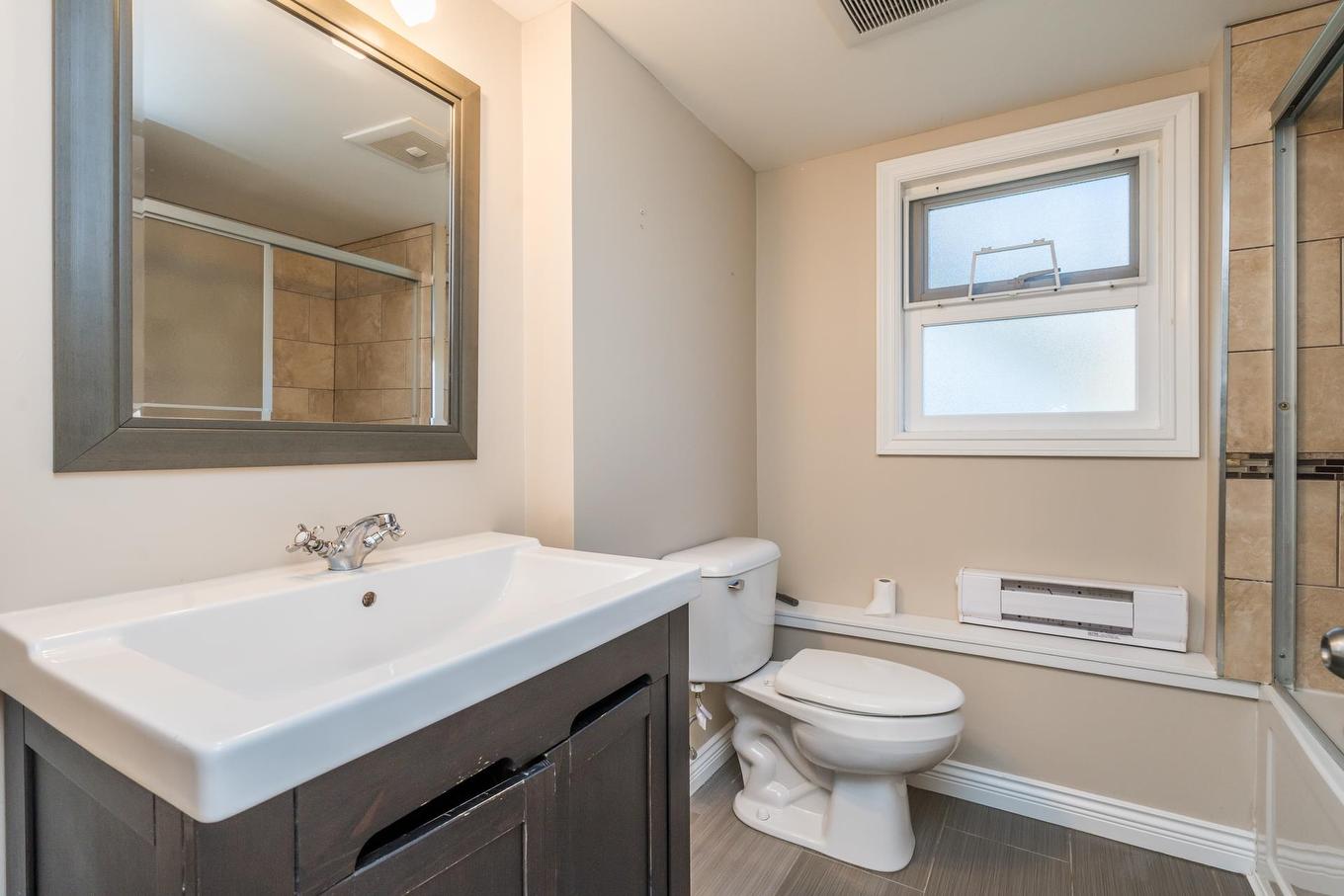 11723--11725 89A Avenue, Delta, BC