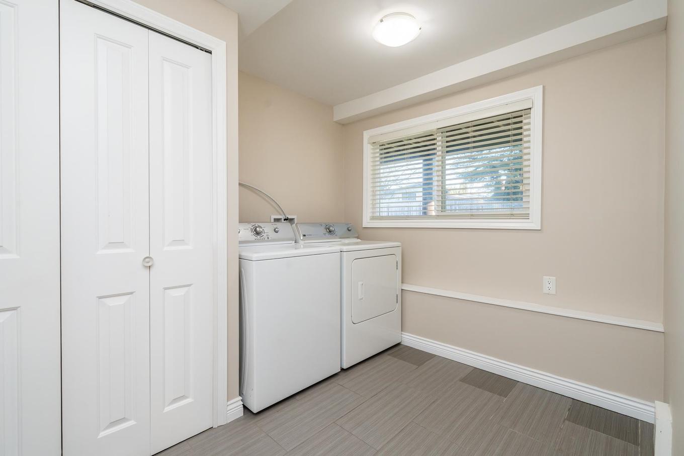 11723--11725 89A Avenue, Delta, BC