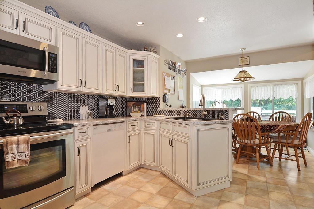 3870 216 Street, Langley, BC