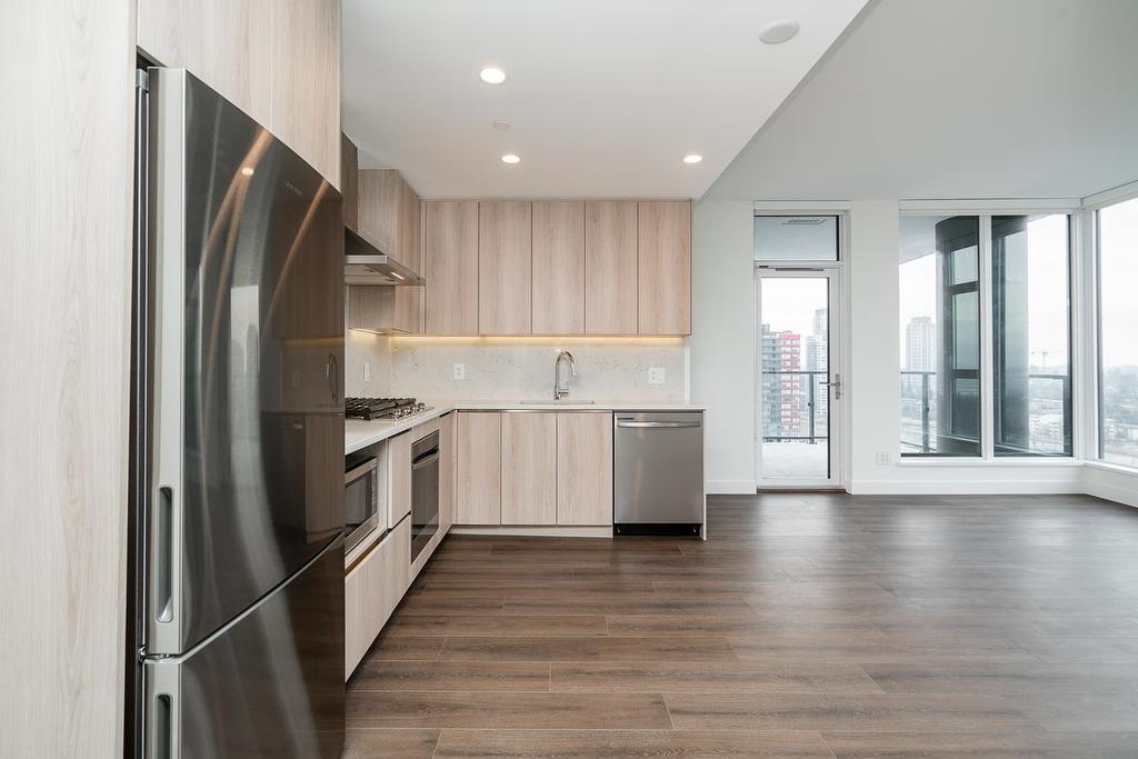 1507-10750 135A Street, Surrey, BC