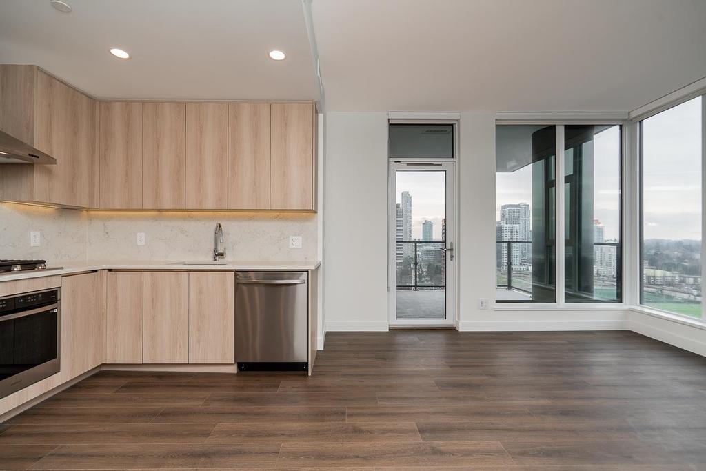 1507-10750 135A Street, Surrey, BC