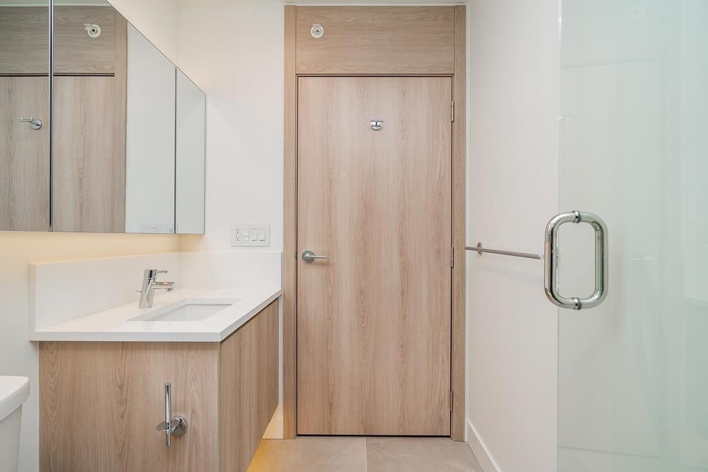 1507-10750 135A Street, Surrey, BC