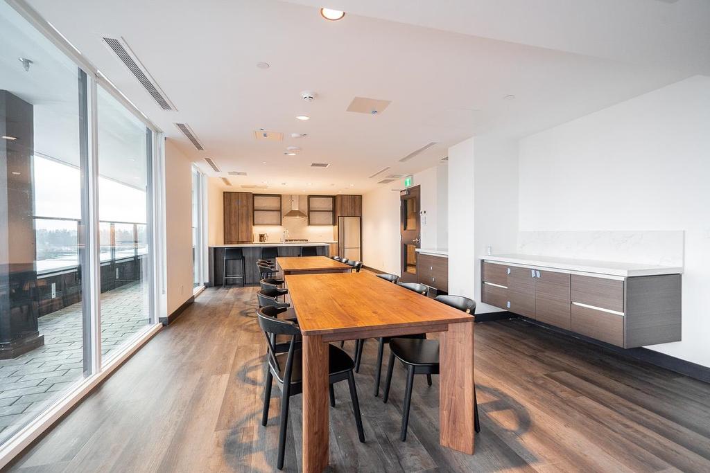 1507-10750 135A Street, Surrey, BC