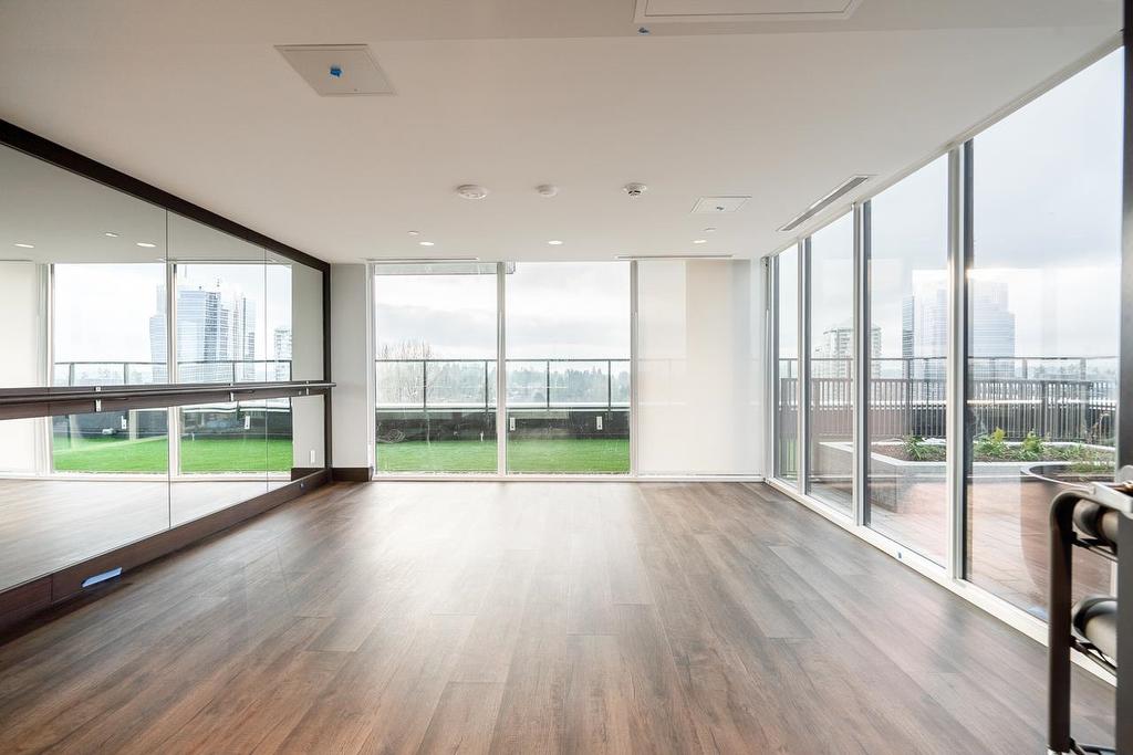 1507-10750 135A Street, Surrey, BC