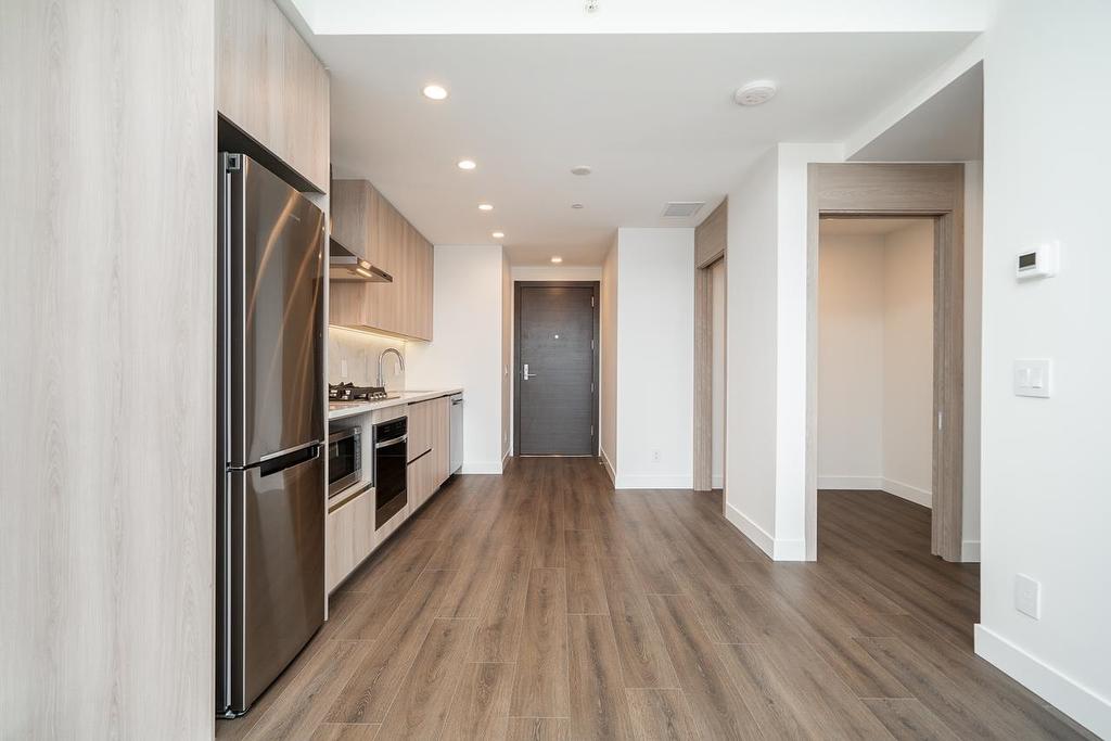 801-10750 135A Street, Surrey, BC