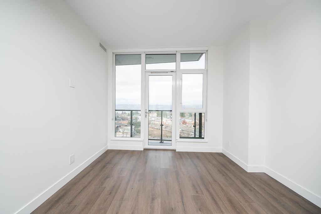 801-10750 135A Street, Surrey, BC