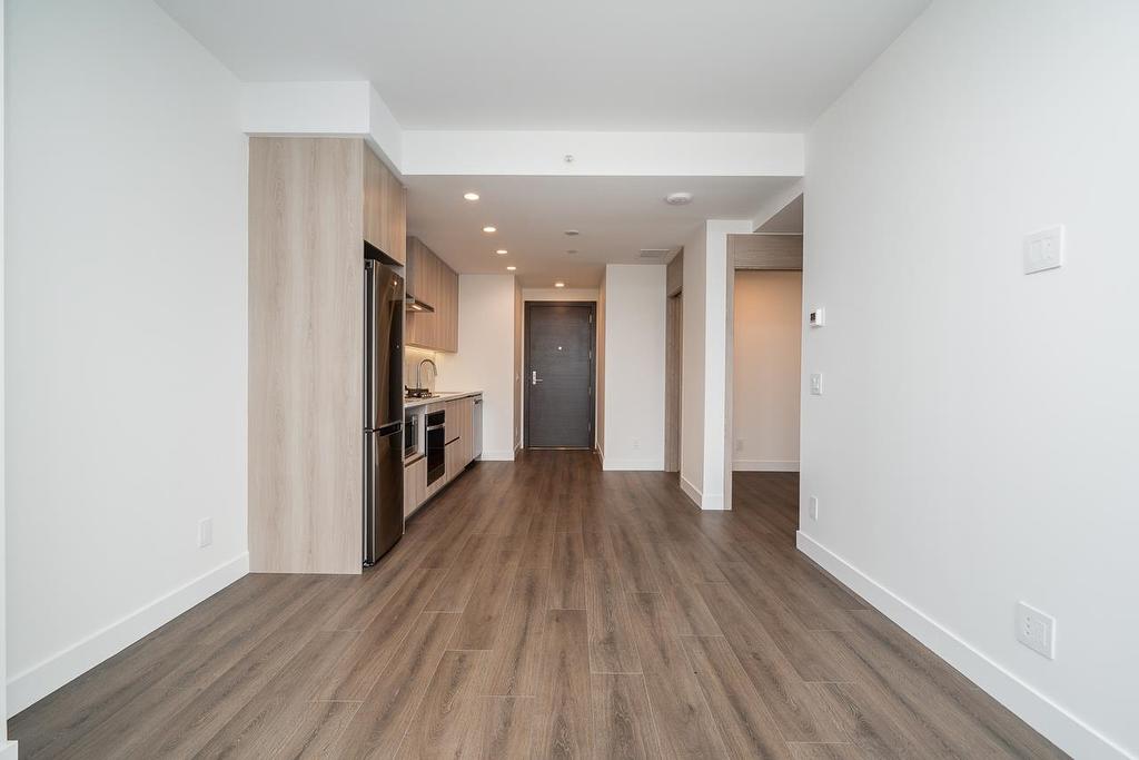 801-10750 135A Street, Surrey, BC