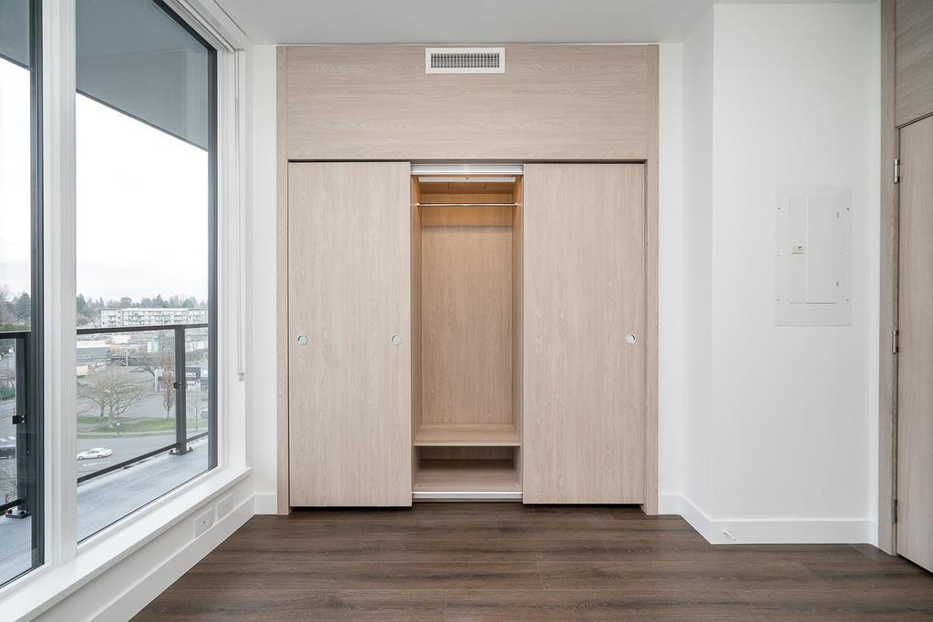 801-10750 135A Street, Surrey, BC