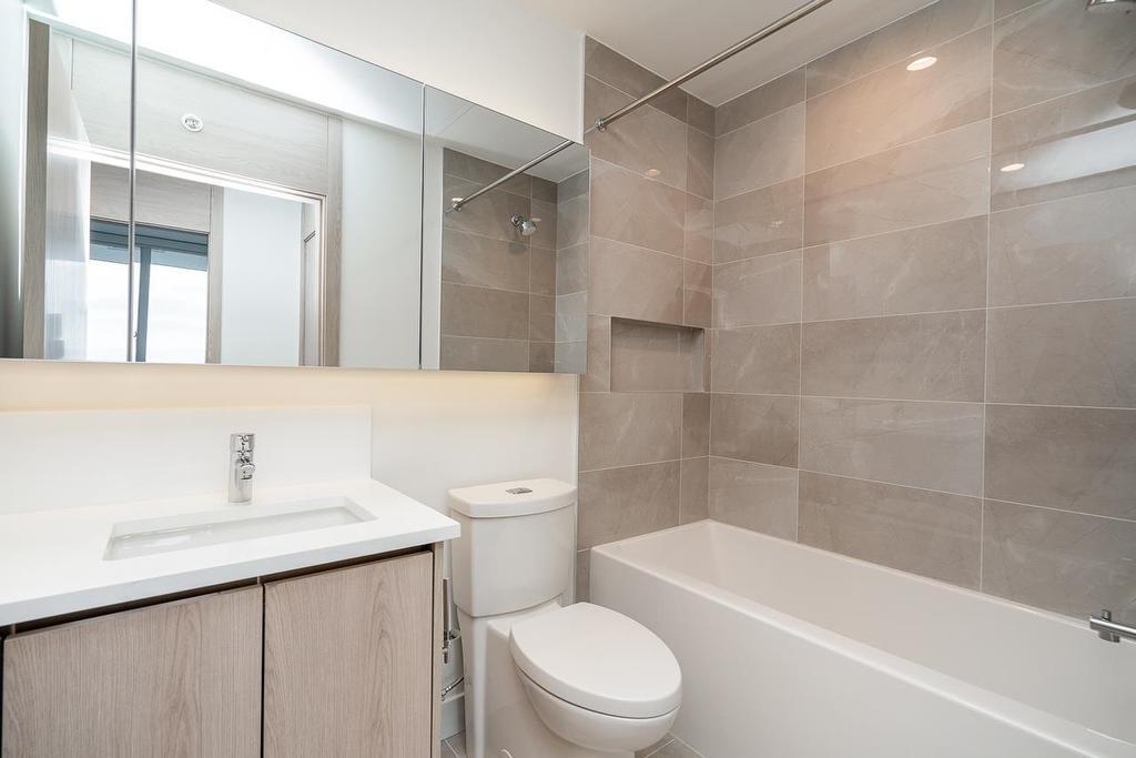 801-10750 135A Street, Surrey, BC