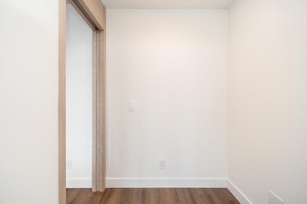 801-10750 135A Street, Surrey, BC