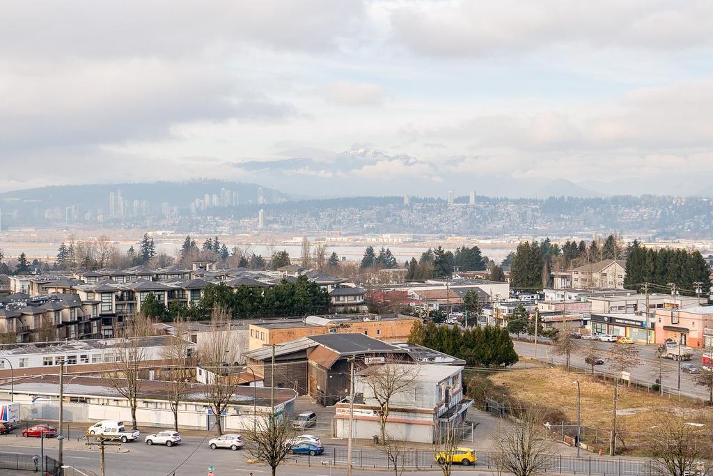 801-10750 135A Street, Surrey, BC