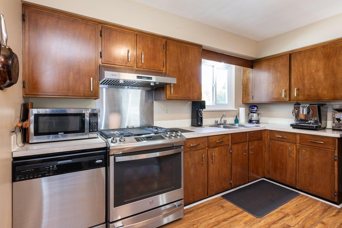 15873 Vine Avenue, White Rock, BC