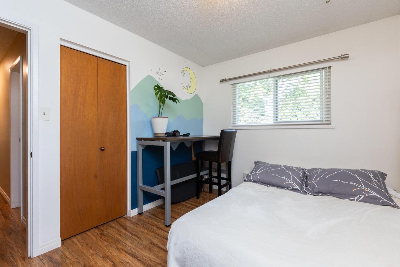 15873 Vine Avenue, White Rock, BC