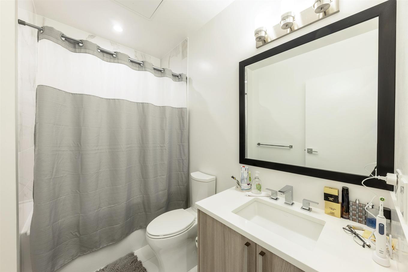 1301-13350 Central Avenue, Surrey, BC