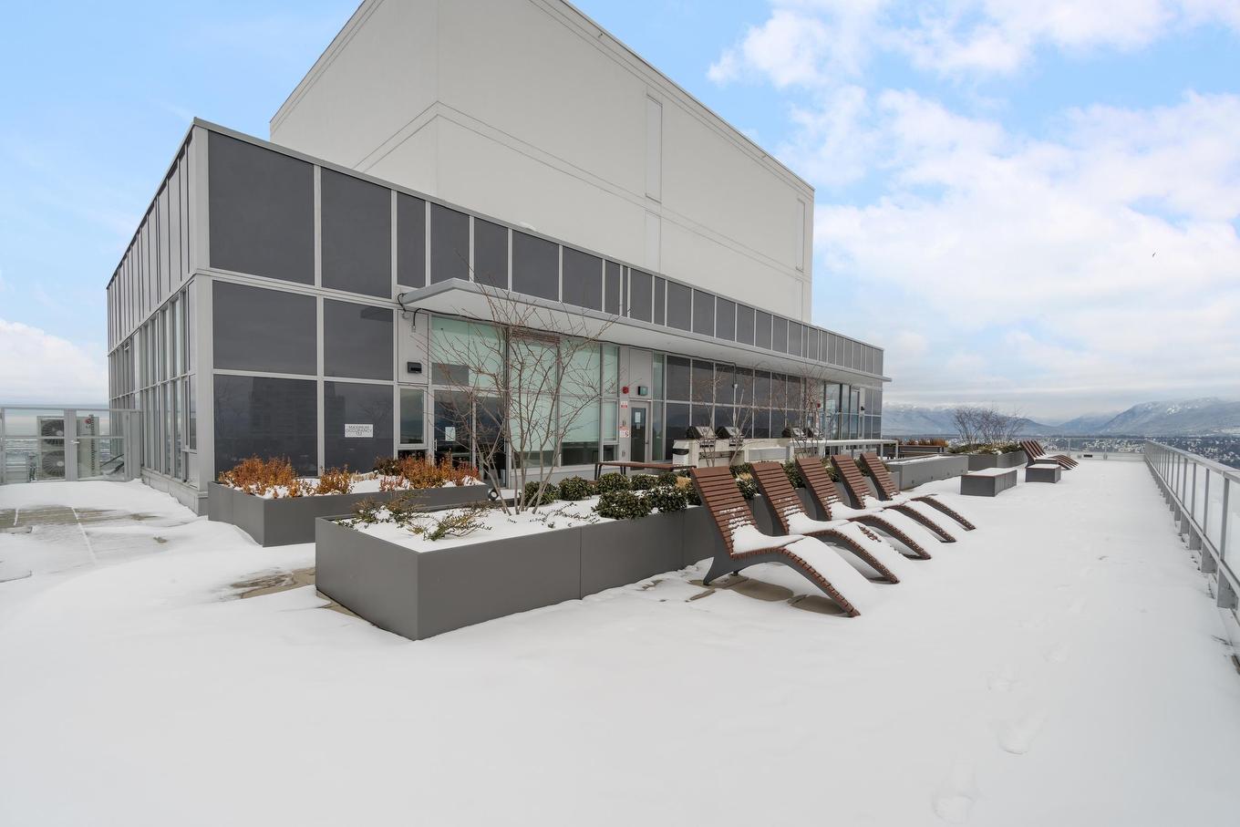 3102-13350 Central Avenue, Surrey, BC