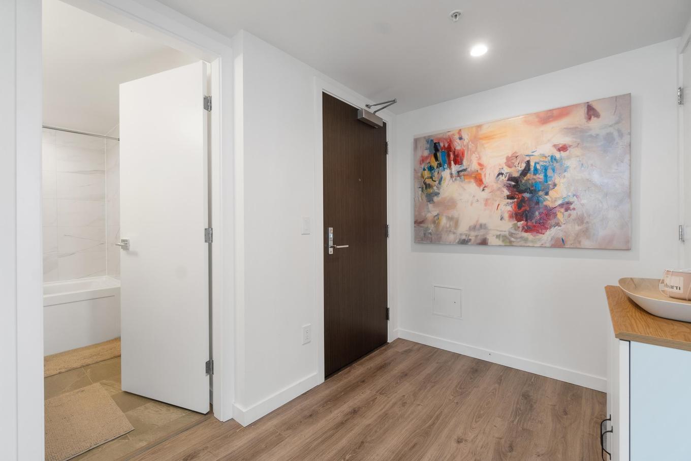 3102-13350 Central Avenue, Surrey, BC