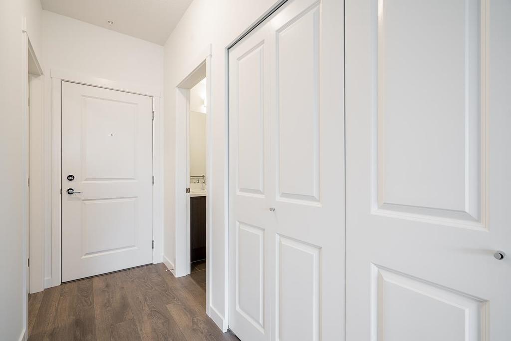 511-15738 85 Avenue, Surrey, BC