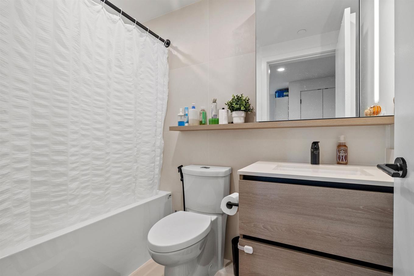 1308-13428 105 Avenue, Surrey, BC