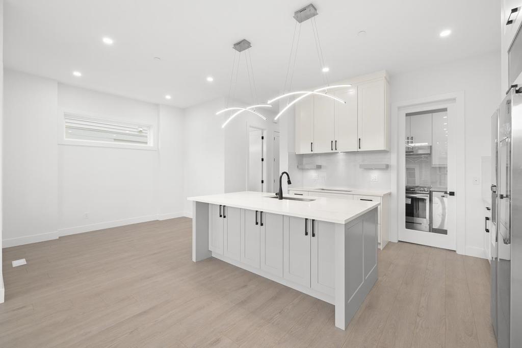 4470 Stephen Leacock Drive, Abbotsford, BC