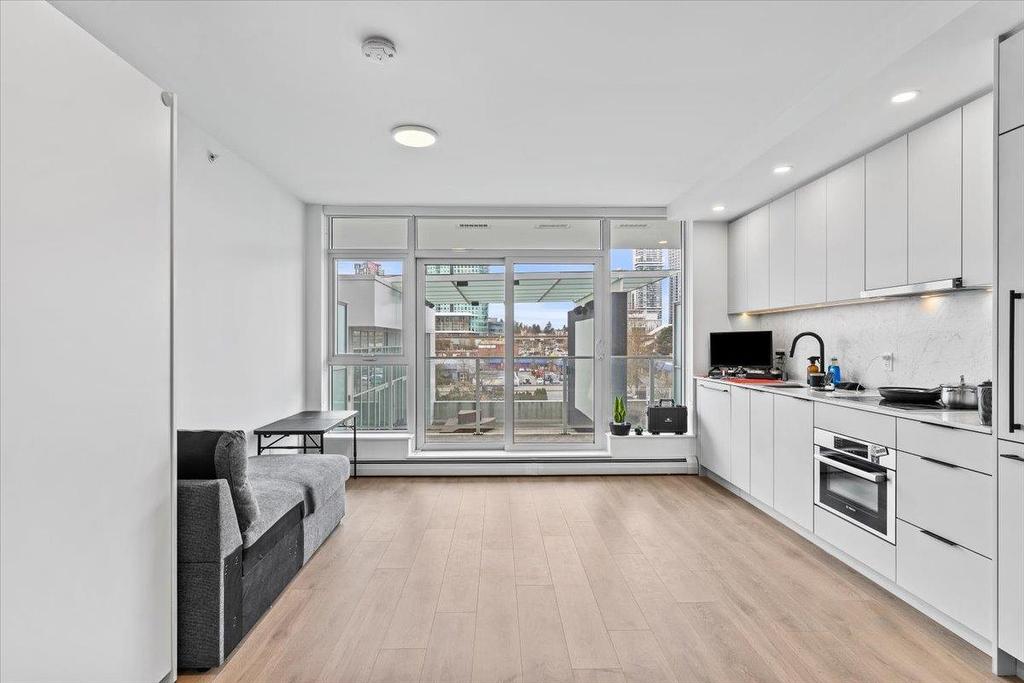 310-13685 102 Avenue, Surrey, BC