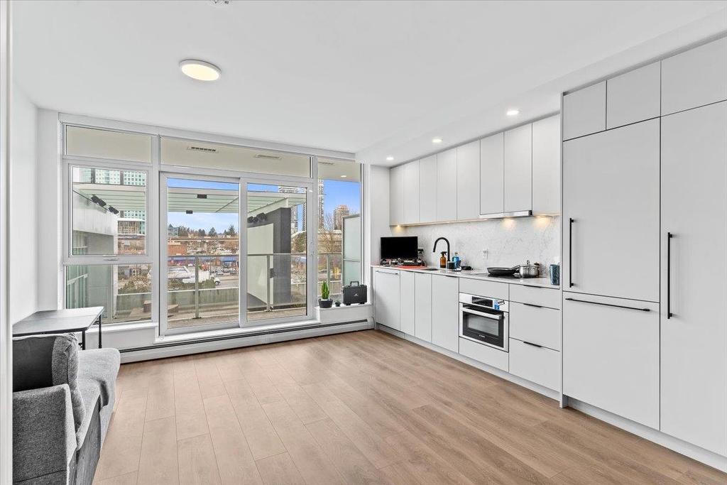 310-13685 102 Avenue, Surrey, BC