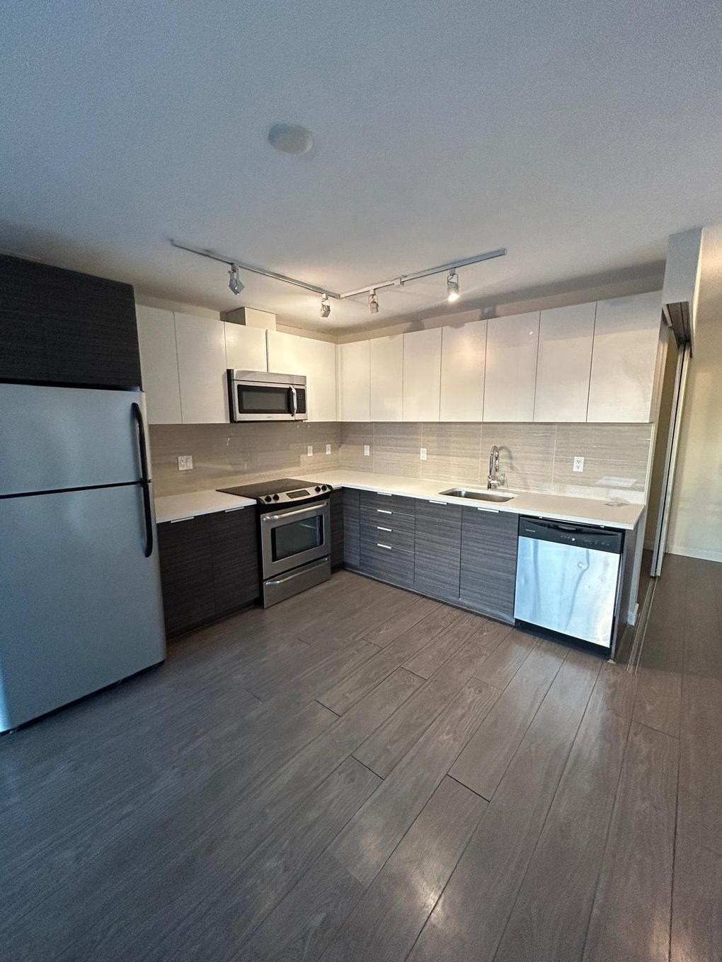 909-13303 Central Avenue, Surrey, BC