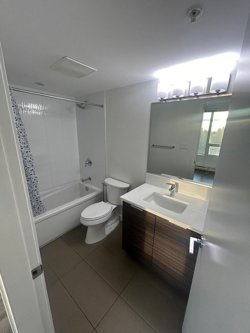 909-13303 Central Avenue, Surrey, BC