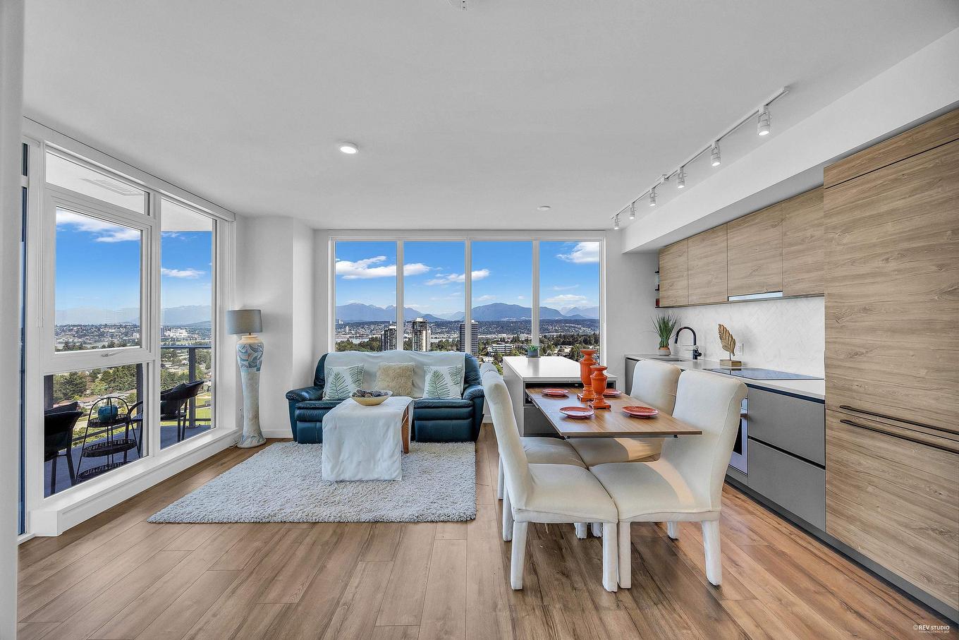 2202-13428 105 Avenue, Surrey, BC