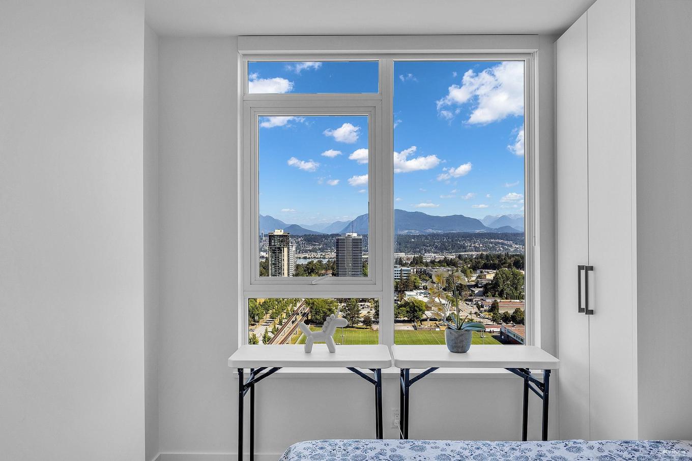 2202-13428 105 Avenue, Surrey, BC