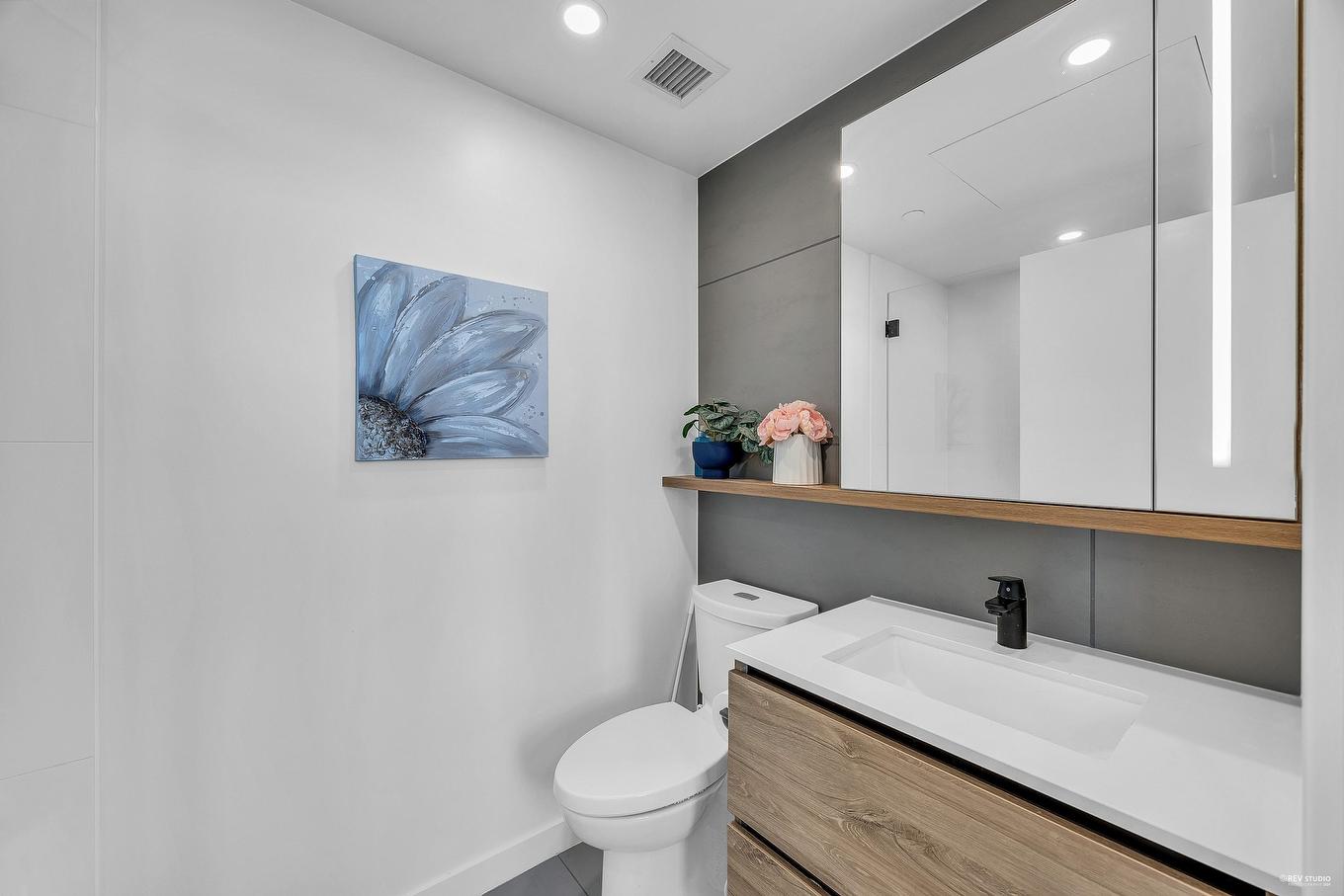 2202-13428 105 Avenue, Surrey, BC