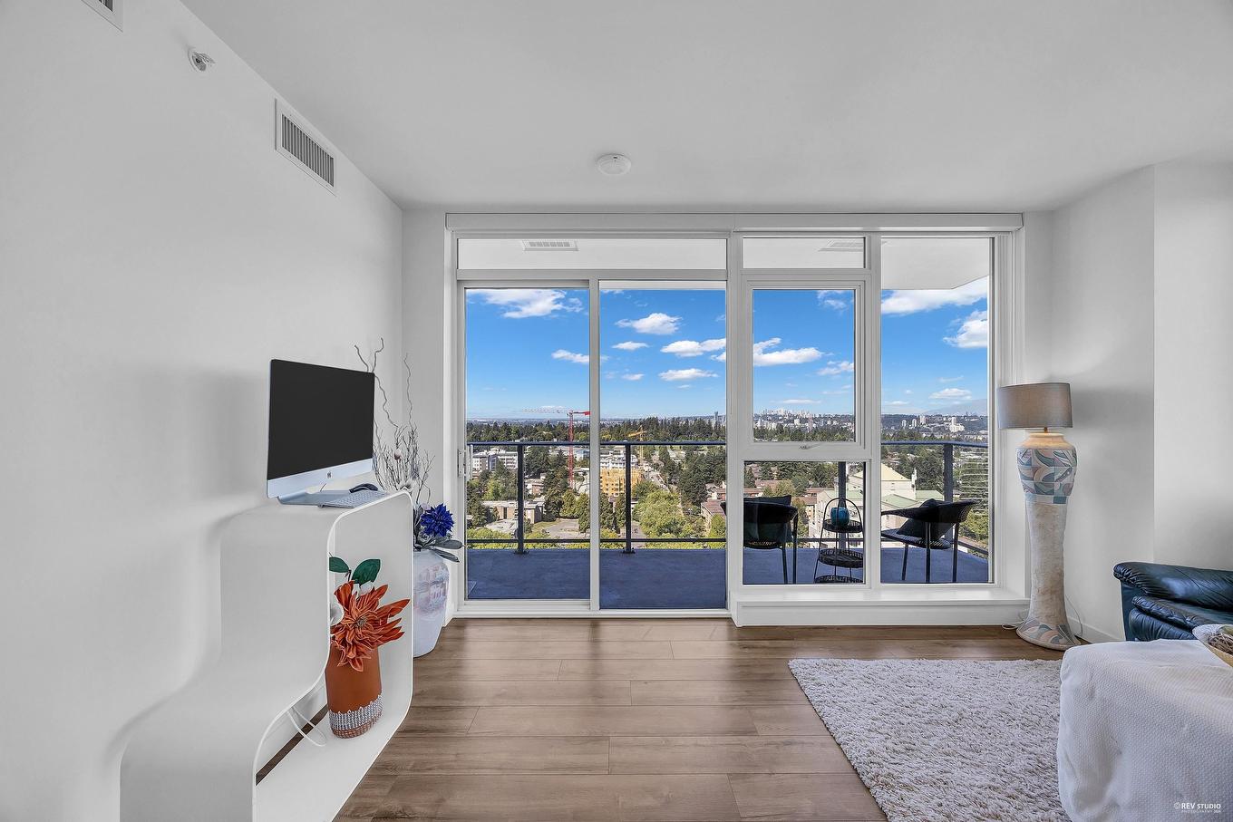 2202-13428 105 Avenue, Surrey, BC