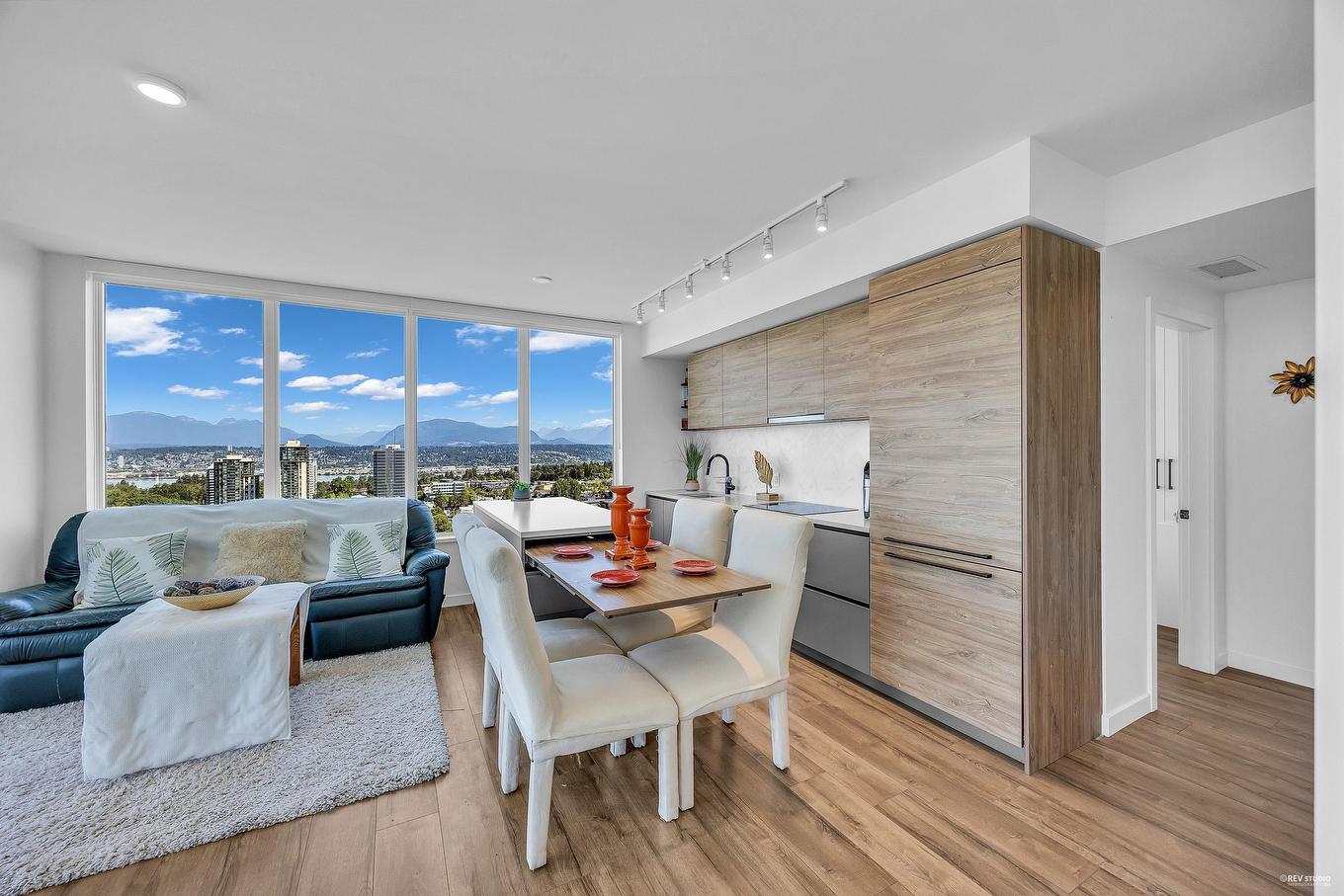 2202-13428 105 Avenue, Surrey, BC