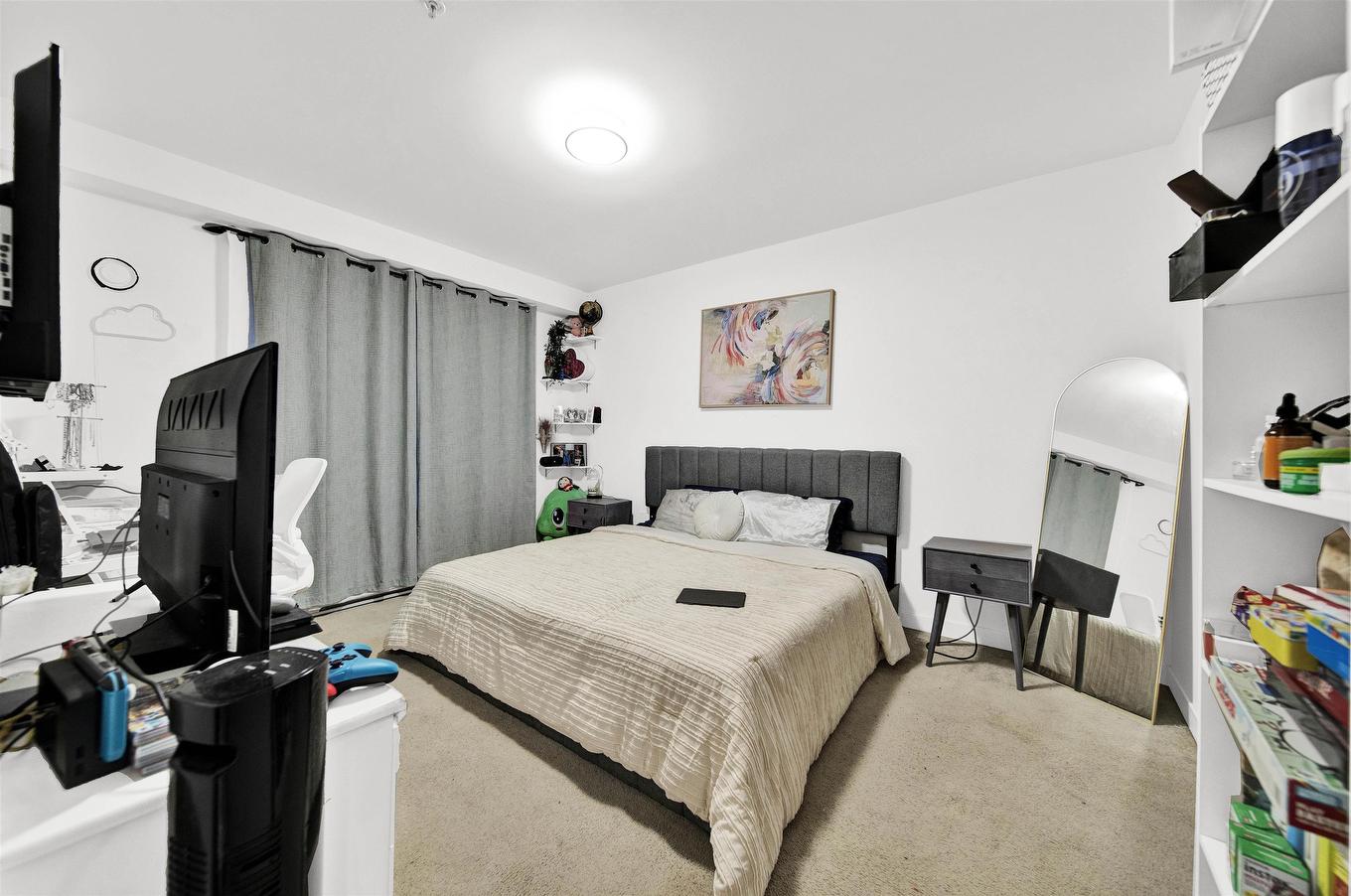 115-13963 105 Boulevard, Surrey, BC