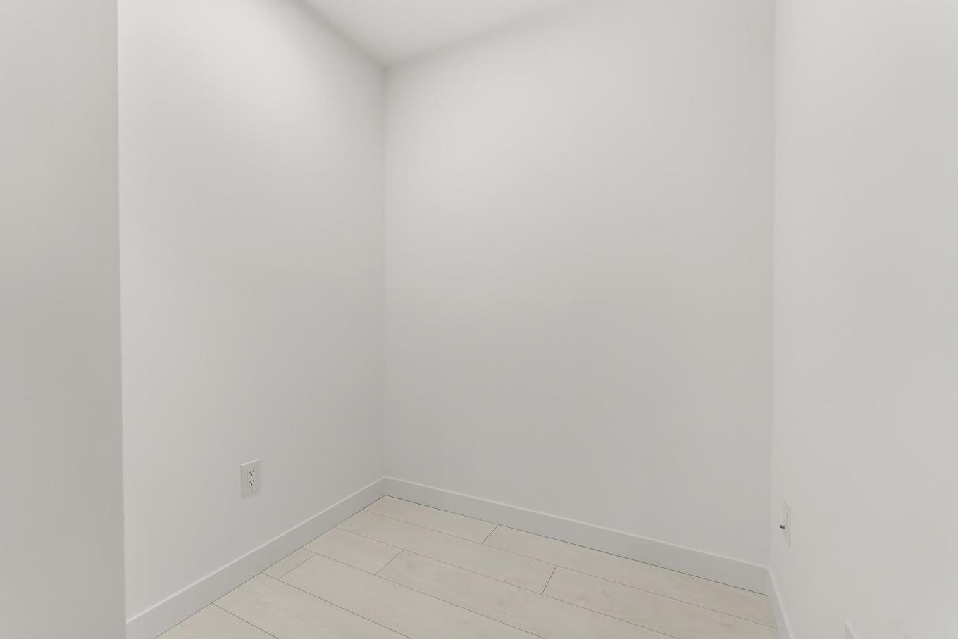 527-9456 134 Street, Surrey, BC