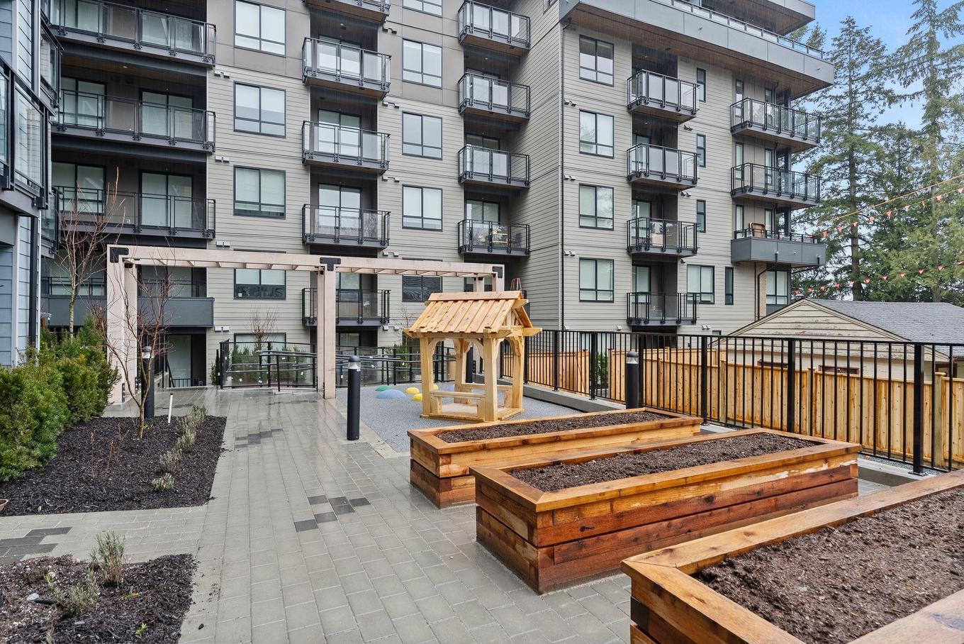 527-9456 134 Street, Surrey, BC